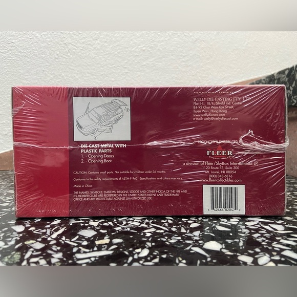 NFL Limited Edition 2002 49ers Escalade - Picture 5 of 8